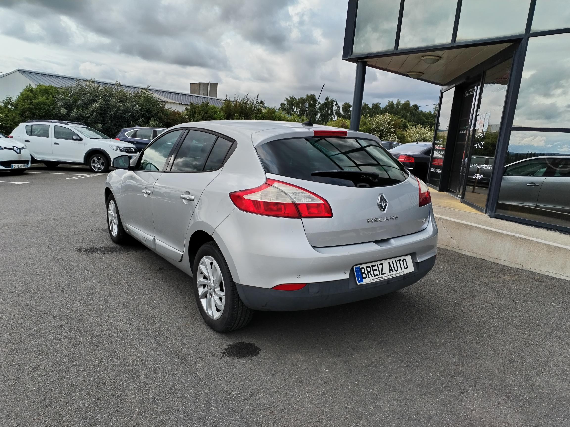RENAULT  MEGANE III               